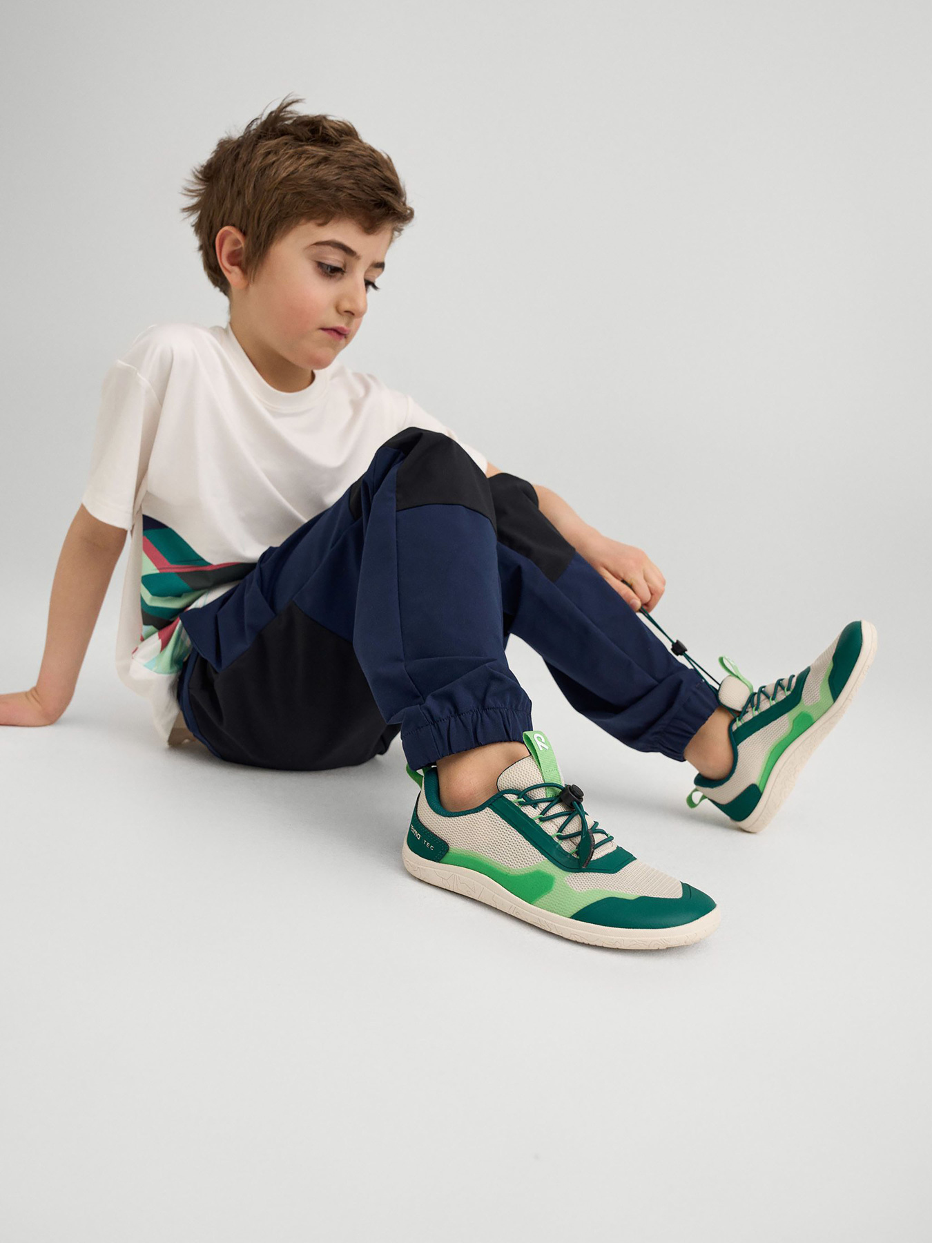 Кроссовки REIMA Tallustelu модель 5400137B-0850 Фото