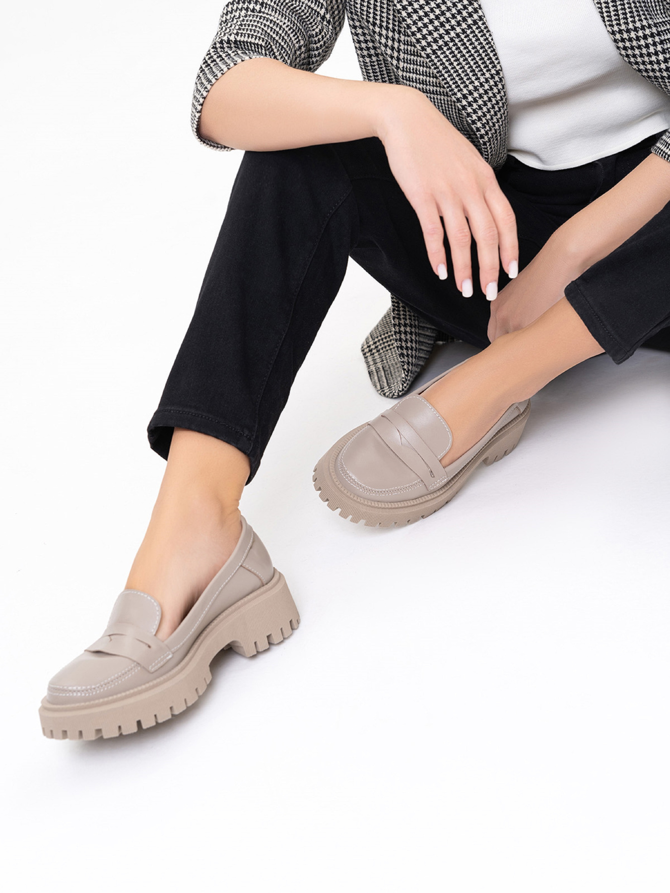 Лоферы ISSA Plus модель OB2-414_бежевый Фото