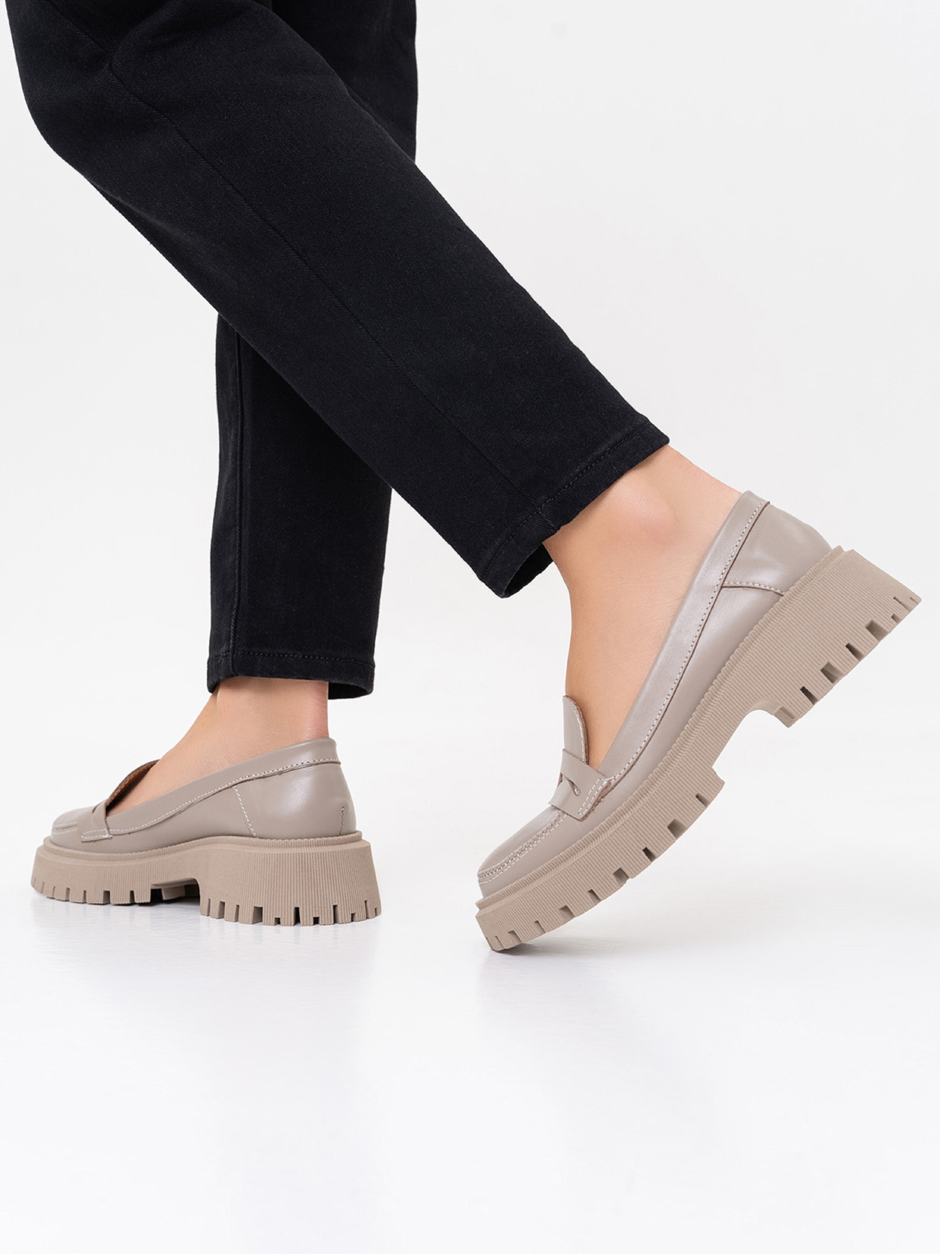 Лоферы ISSA Plus модель OB2-414_бежевый Фото