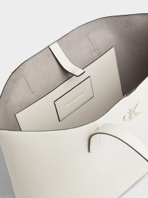 Сумки Calvin Klein модель K60K611501-CI2 Фото