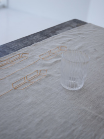 Ранер (доріжка) з льону з машинною вишивкою "Колоски" GNIZDO Модель LRMESC-001-S Фото