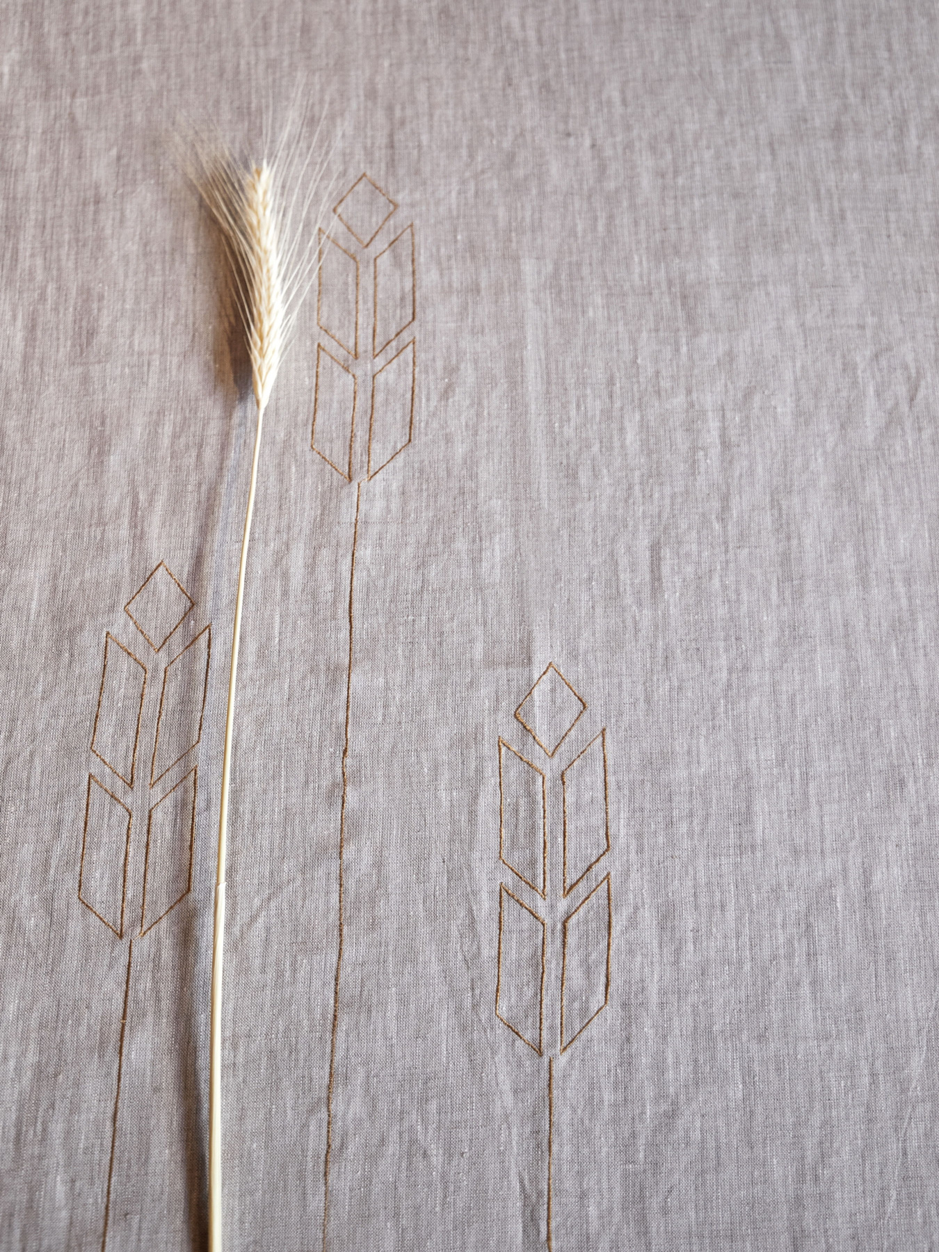 Ранер (доріжка) з льону з машинною вишивкою "Колоски" GNIZDO модель LRMESC-001-S Фото