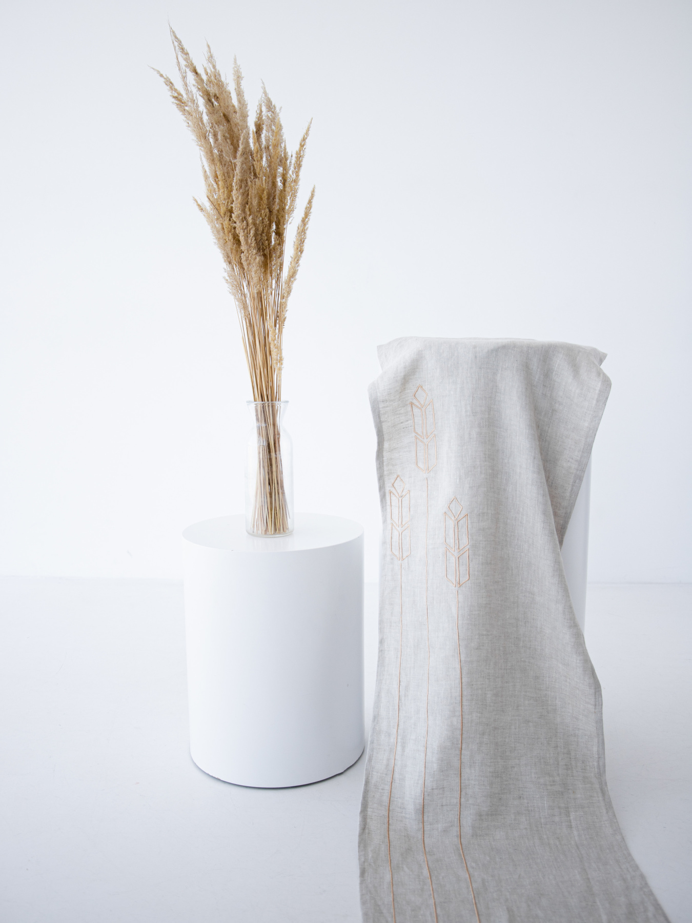 Ранер (доріжка) з льону з машинною вишивкою "Колоски" GNIZDO модель LRMESC-001-S Фото