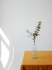 Скатертина з льону однотонна в кольорі "Шафран" GNIZDO Модель LTMC-011-S Фото