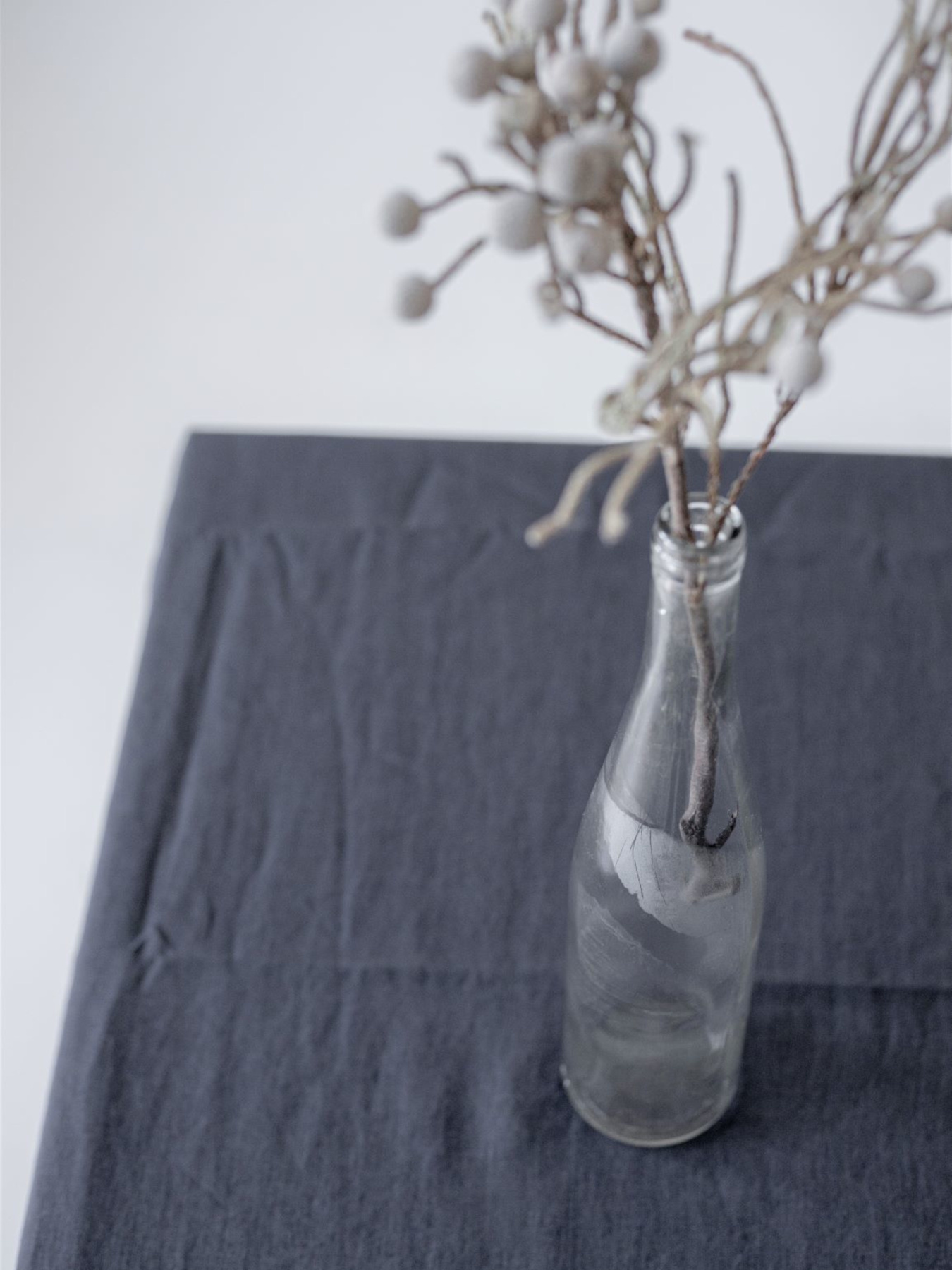 Скатертина з льон однотонна в кольорі "Графіт" GNIZDO модель LTMC-005-S Фото