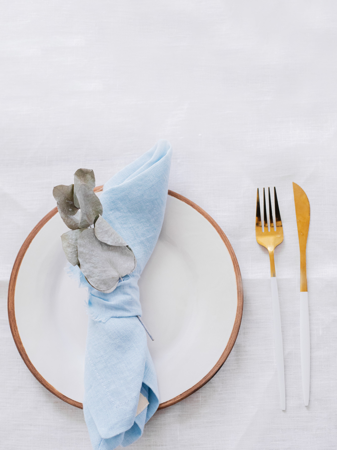 Набір з 2-х столових серветок з льону класичних однотонних в блакитному кольорі GNIZDO Модель LCTNMC-013 Фото