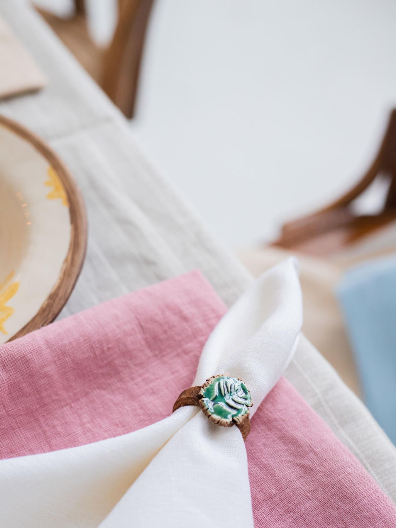 Набір з 2-х столових серветок з льону класичних однотонних в кольорі "Молоко" GNIZDO модель LCTNMC-002 Набір з 2-х столових серветок з льону класичних однотонних в кольорі "Молоко" GNIZDO модель LCTNMC-002 Фото