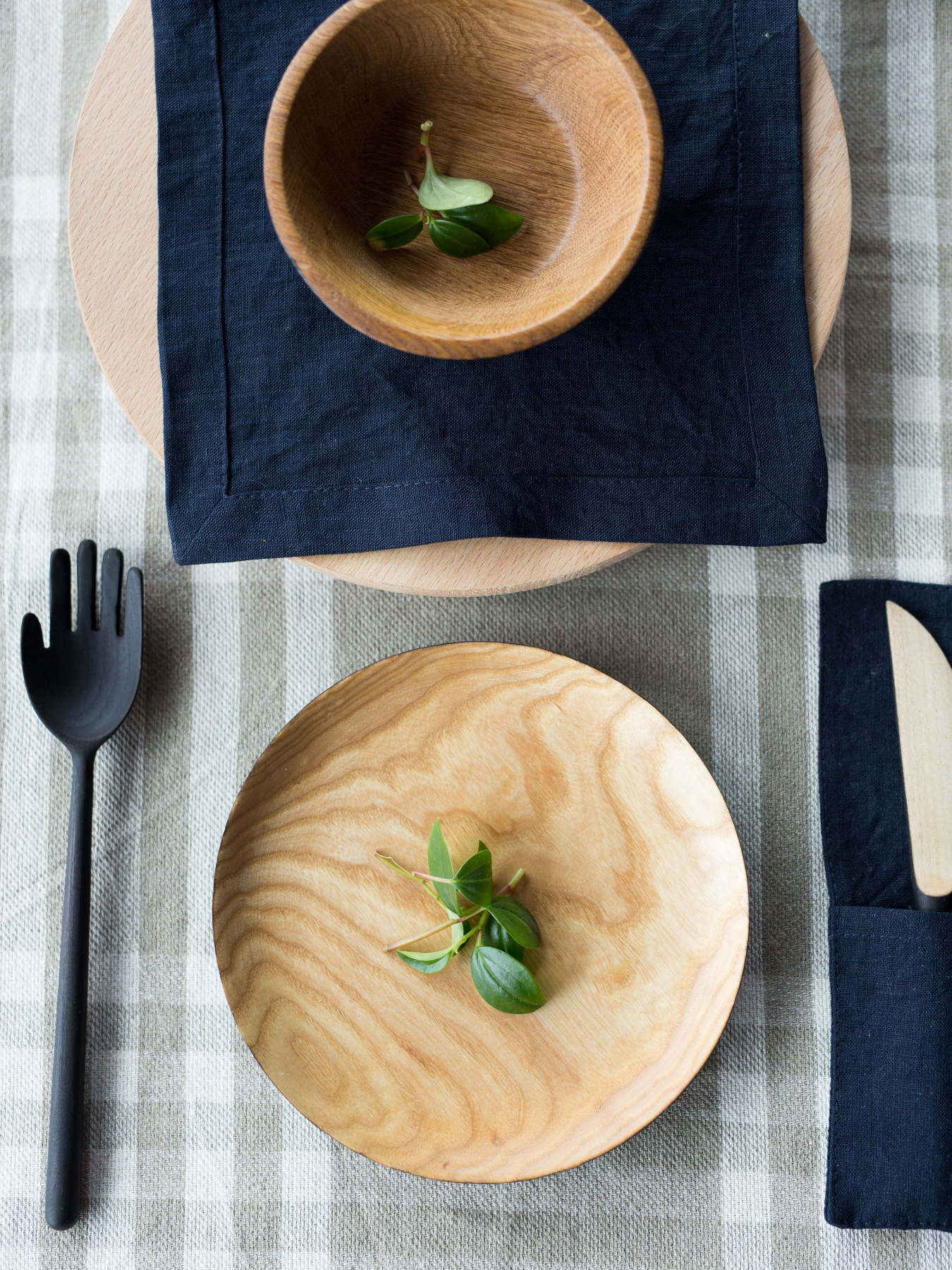 Набір з 2-х столових серветок з льону класичних однотонних в темно-синьому кольорі GNIZDO Модель LCTNMC-010 Фото