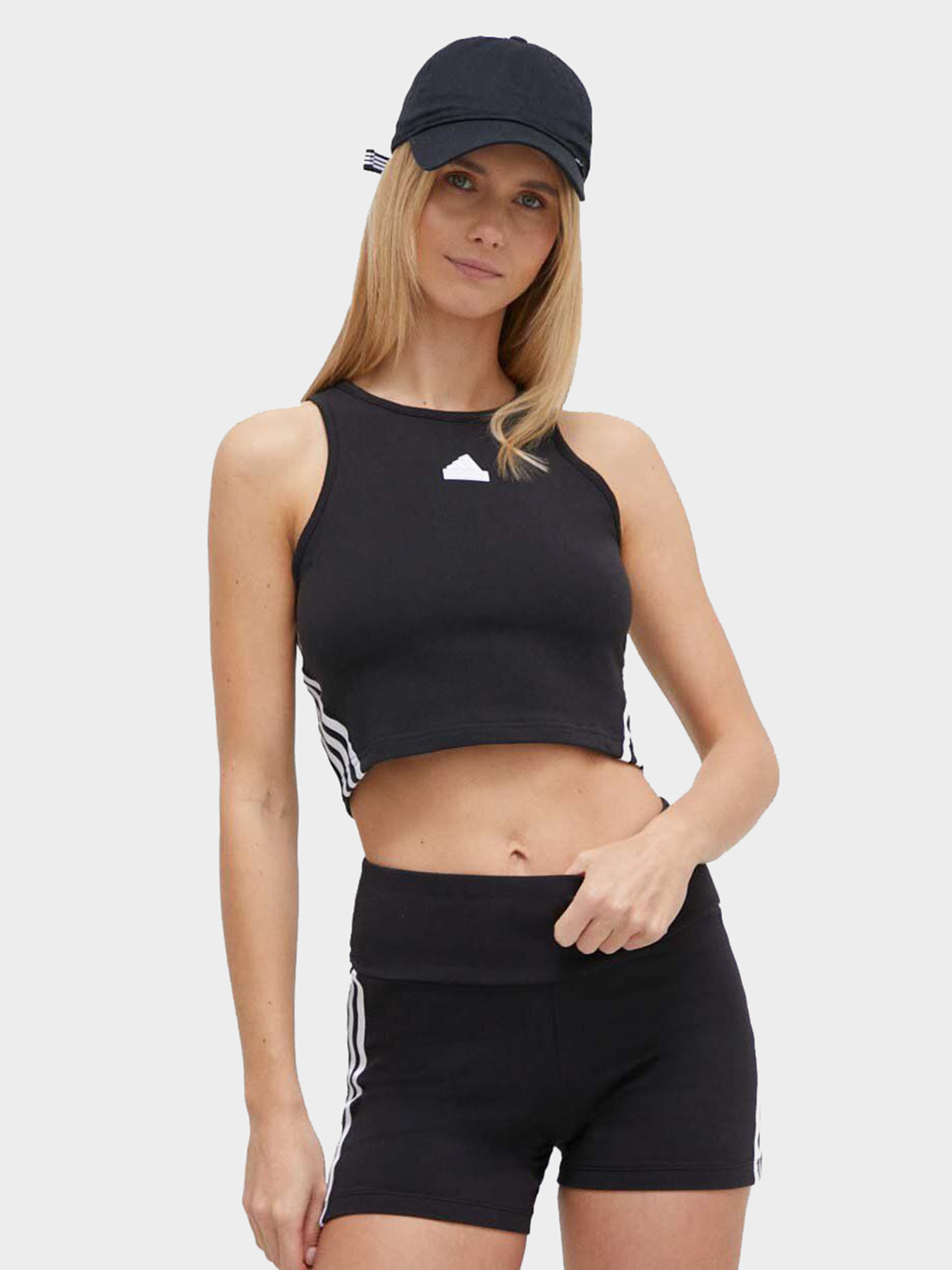 Футболки и поло Adidas модель IP1572 Футболки и поло Adidas модель IP1572 Фото