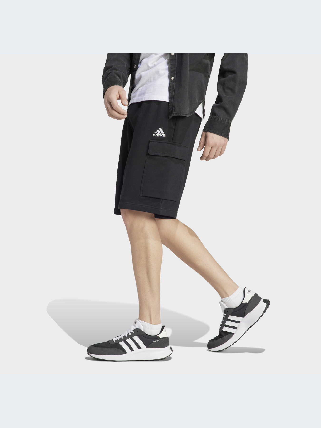 Повсякденні шорти Adidas модель HA4338 Повсякденні шорти Adidas модель HA4338 Фото