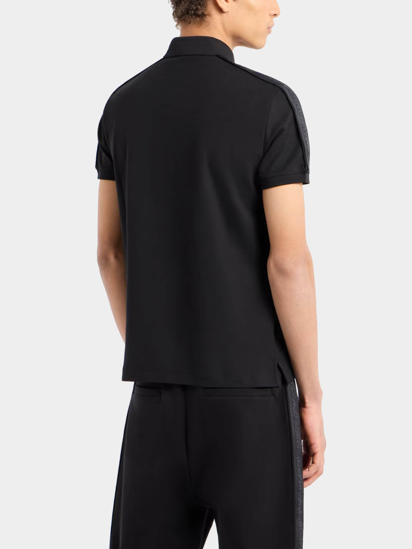 Футболки и поло Emporio Armani модель 3D1FM3-1JCYZ-0999 Фото