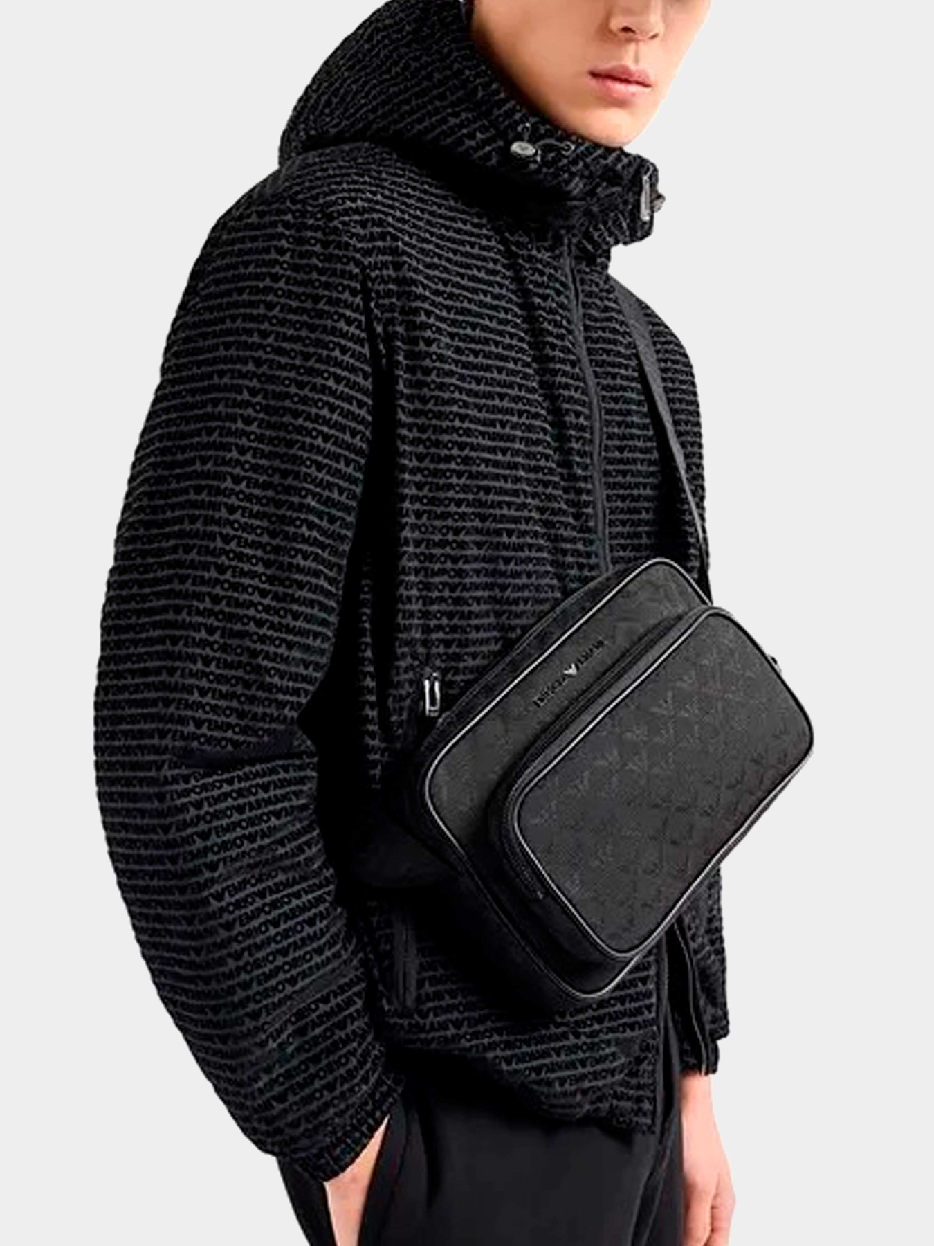 Сумки Emporio Armani модель Y4M403-Y022V-81336 Фото