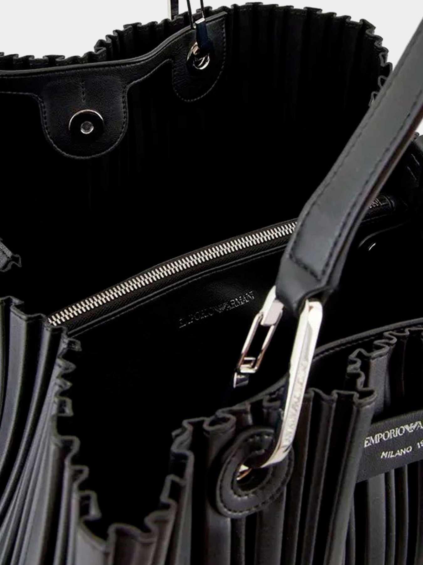 Сумки Emporio Armani модель Y3D165-YWQ4E-80001 Фото