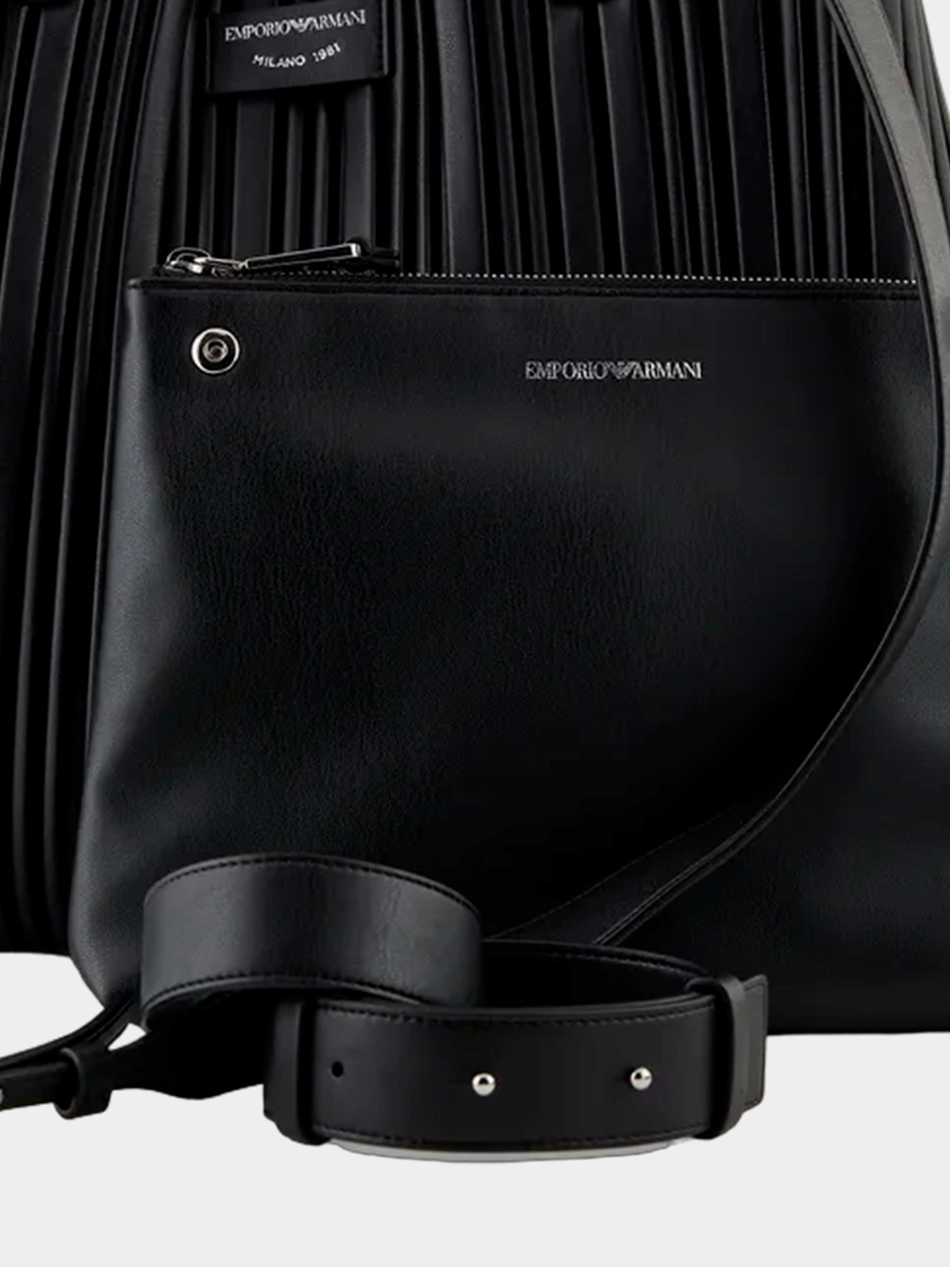 Сумки Emporio Armani модель Y3D165-YWQ4E-80001 Фото