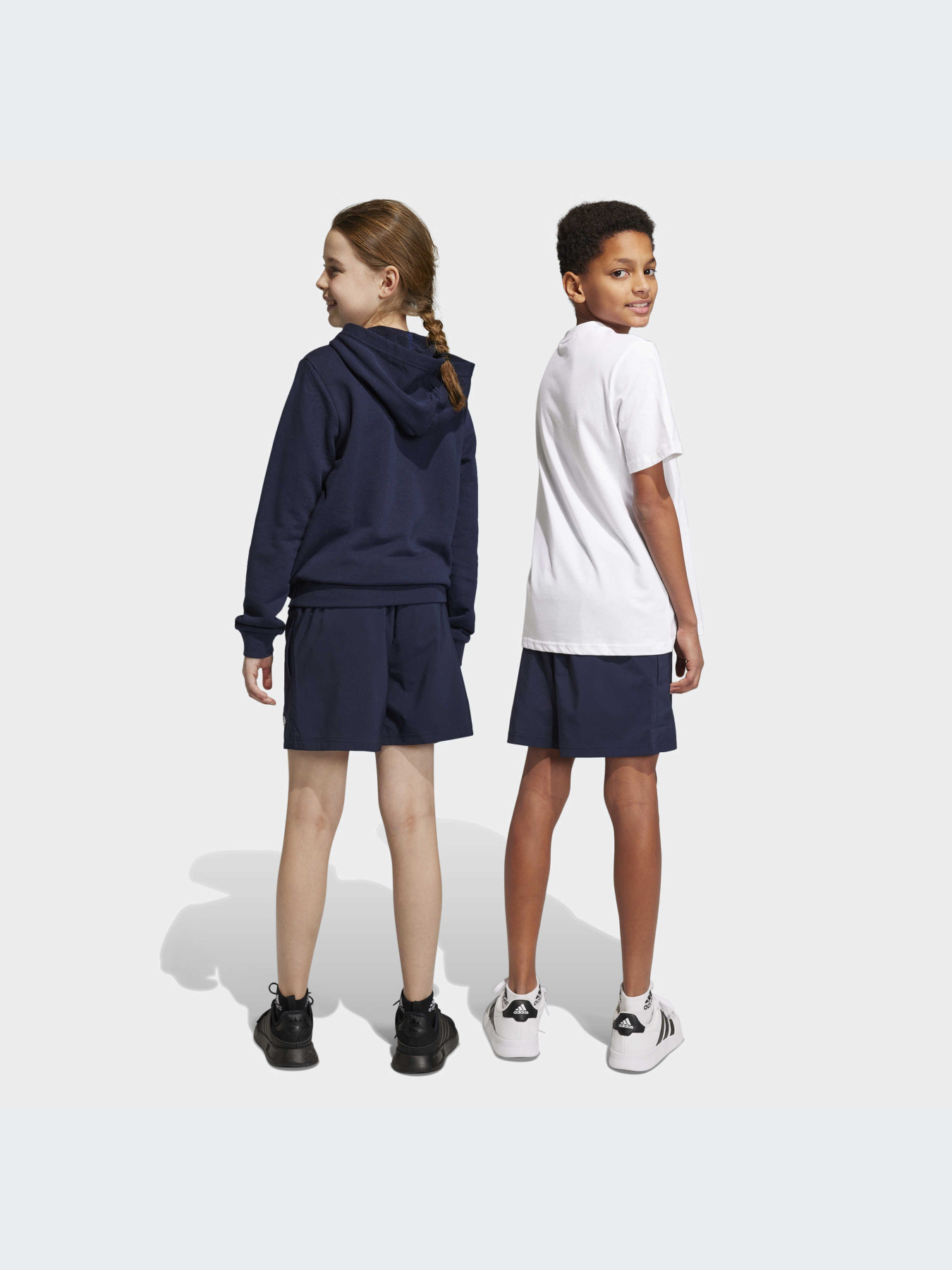 Повсякденні шорти Adidas модель HR6402 Фото