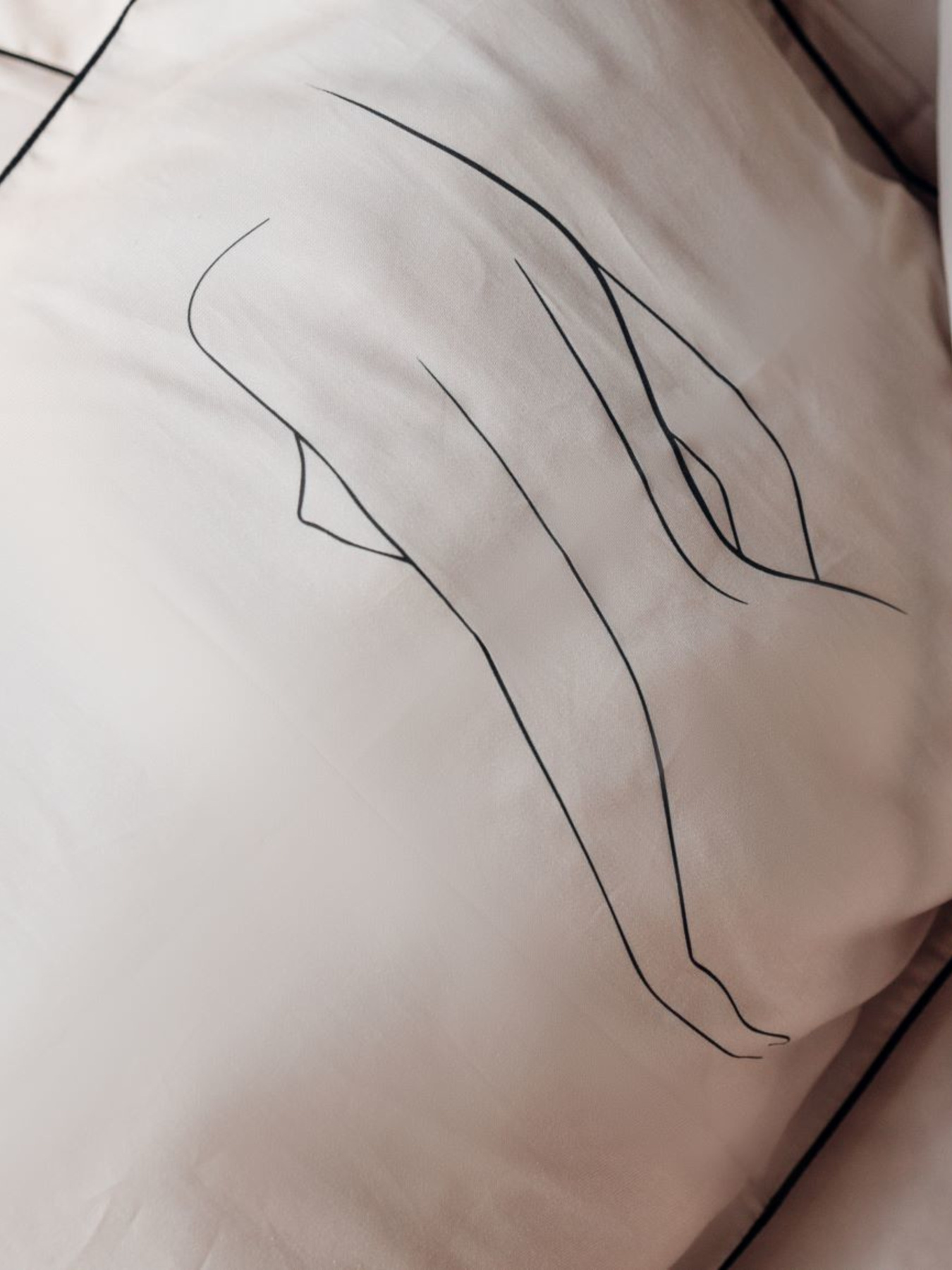 Комплект постільної білизни Nude з принтом "Силует" B.D.S.M. модель SBCPKB01beige Фото