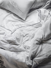 Комплект постільної білизни White з принтом "Дотик" B.D.S.M. модель SBCPKB01white Фото