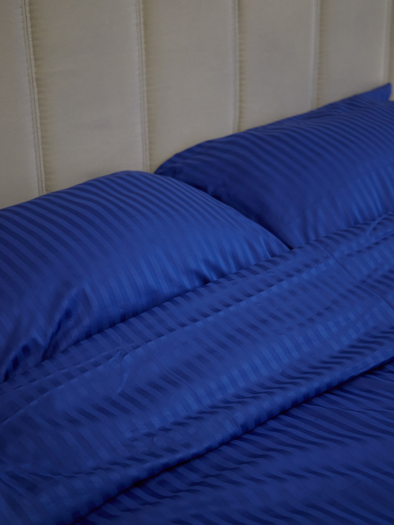 Комплект постільної білизни зі страйп-сатину в кольорі "Електрик" B.D.S.M. модель SBCPKBSRP03 Фото