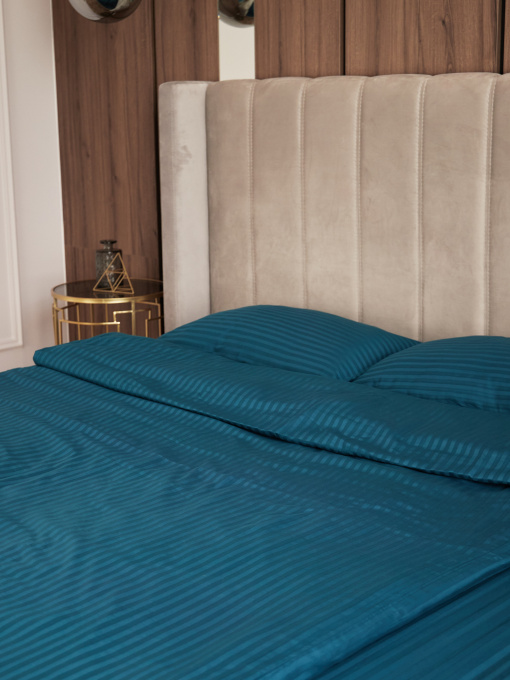 Комплект постільної білизни зі страйп-сатину в синьому кольорі B.D.S.M. модель SBCPKBSRP07 Фото