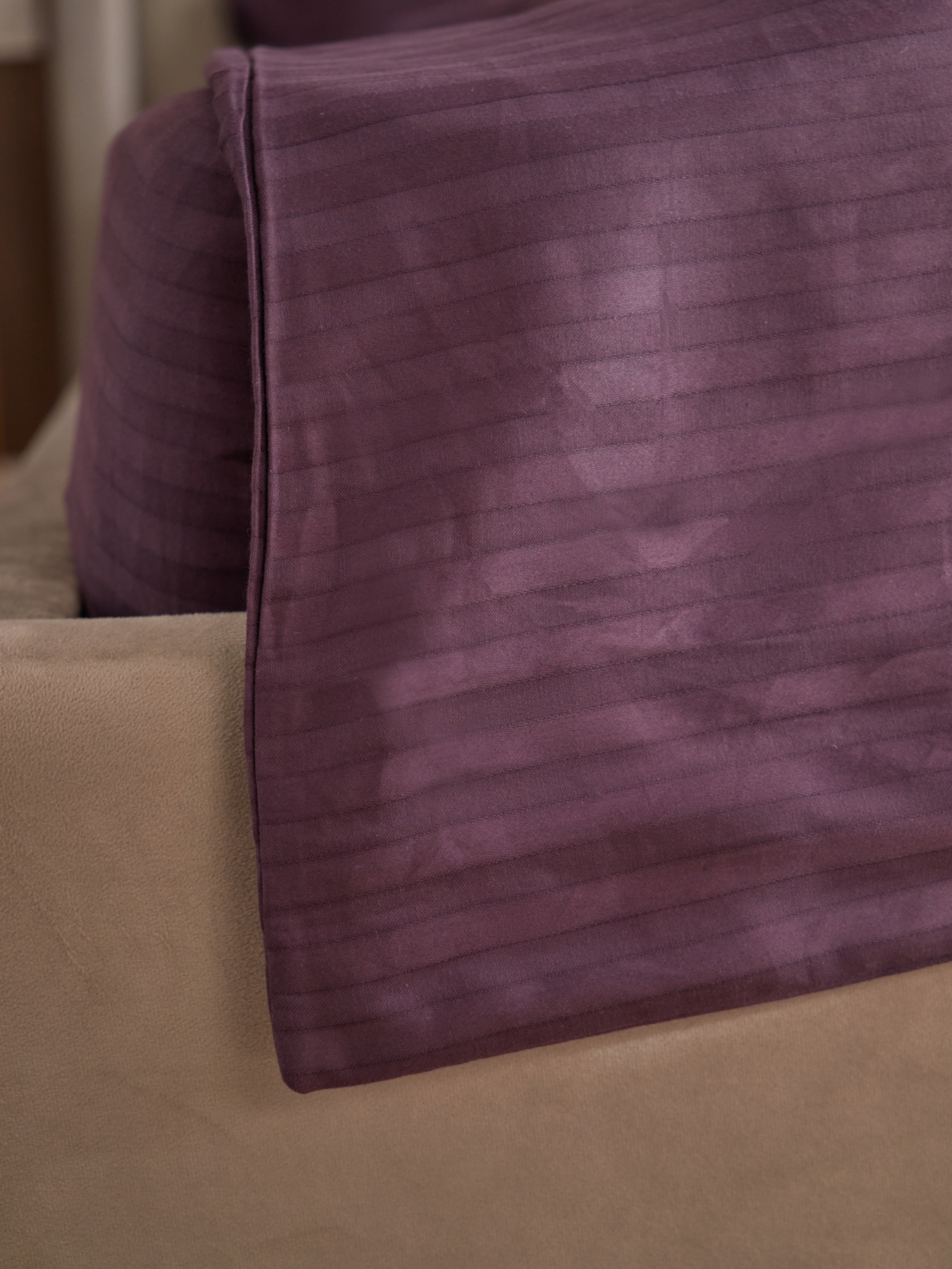 Комплект постільної білизни зі страйп-сатину в фіолетовому кольорі B.D.S.M. модель SBCPKBSRP11 Фото