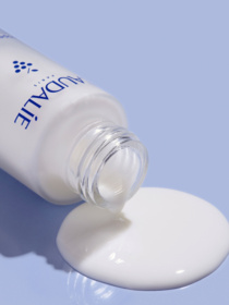 Vinoperfect Сияющая сыворотка для коррекции цвета лица CAUDALIE модель 432 Фото