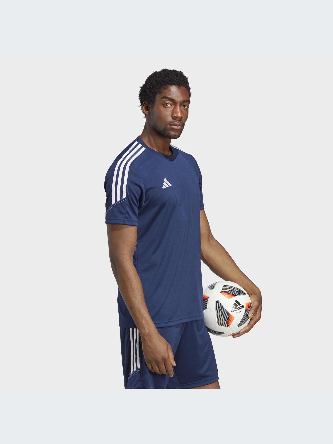 Футболка спортивная Adidas Tiro модель HZ0175 Фото