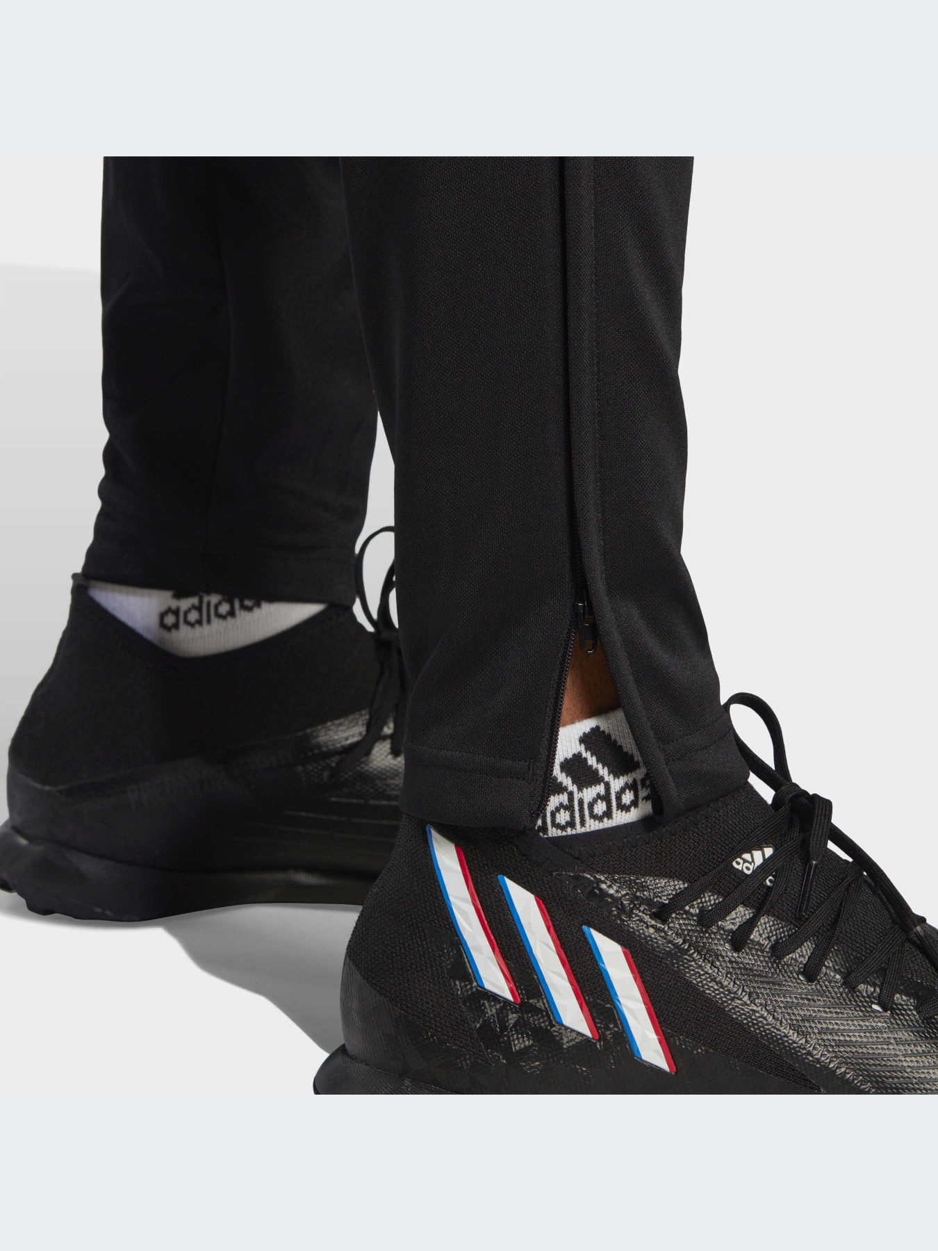 Штаны спортивные Adidas Tiro модель HS3619 Фото