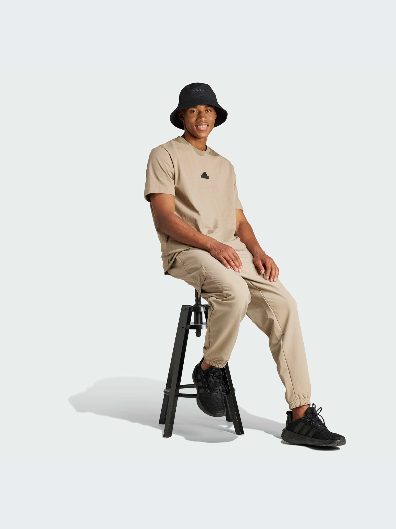 Карго Adidas модель IS9283 Фото