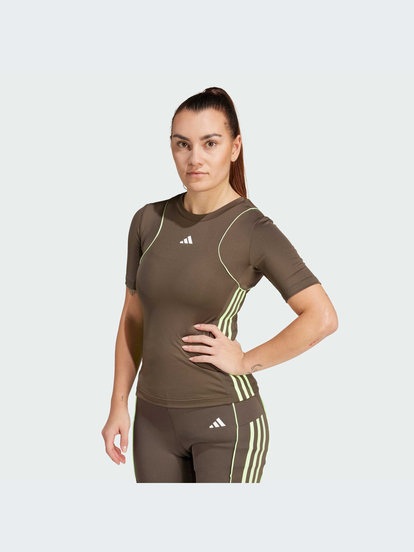 Футболка спортивная Adidas модель IW8915 Фото