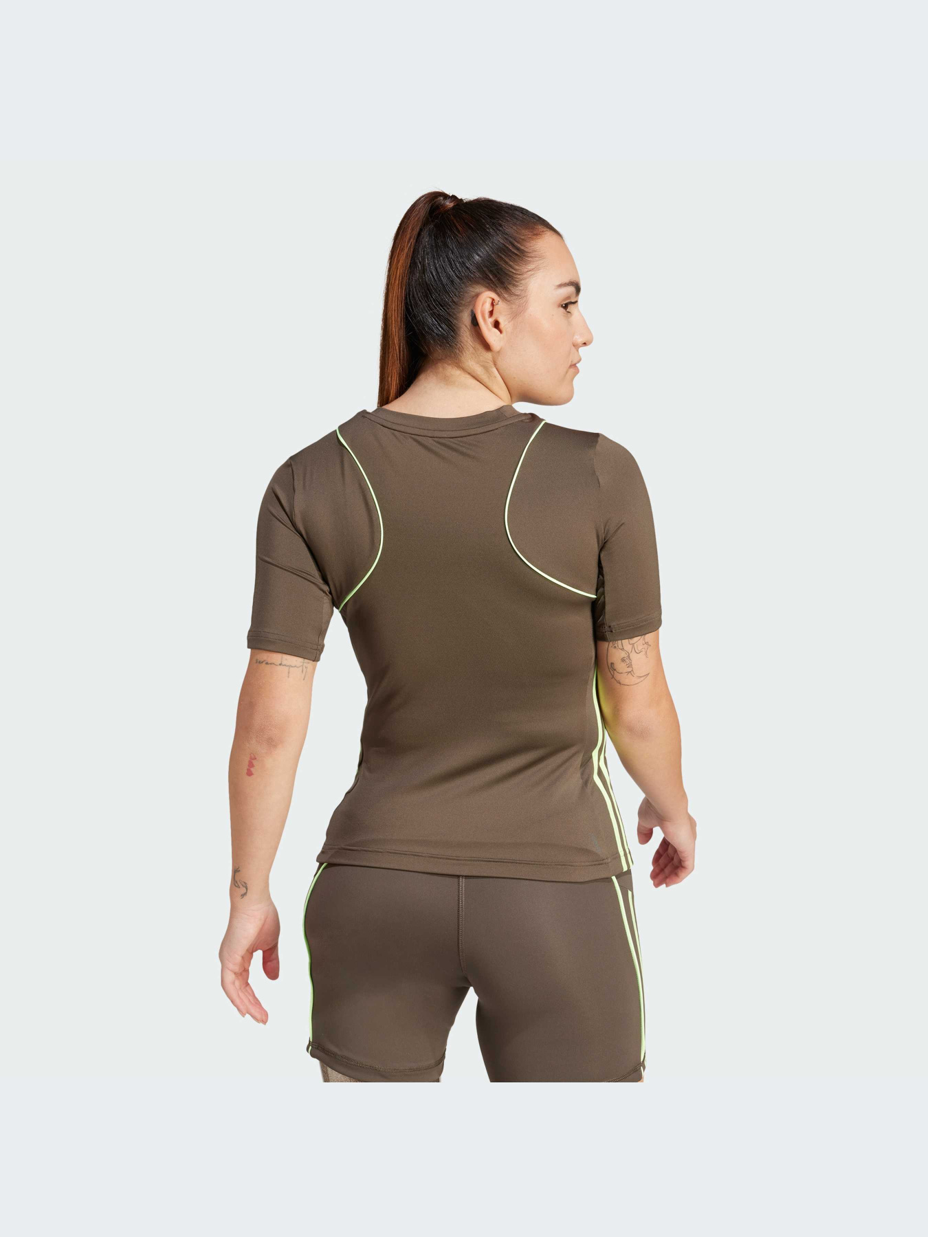 Футболка спортивная Adidas модель IW8915 Фото