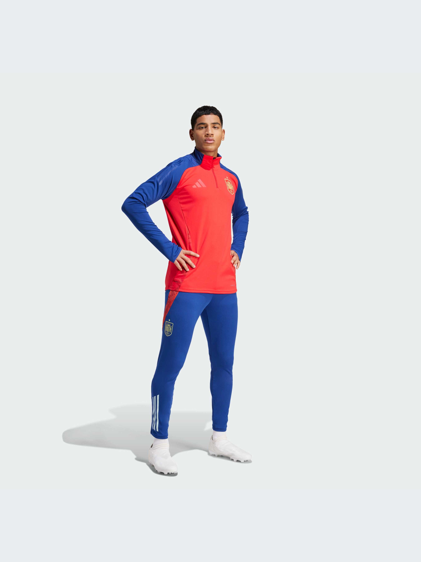 Штаны спортивные Adidas Tiro модель IP6405 Фото