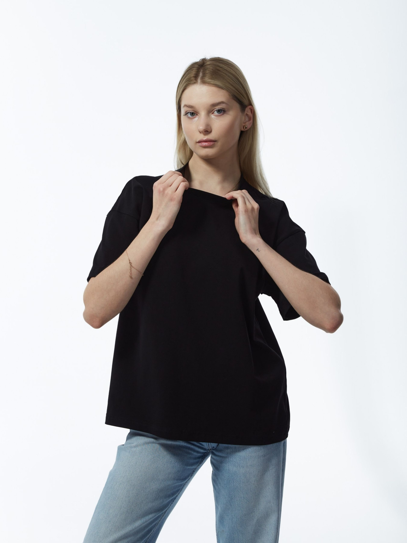 Футболка BAVNA модель 906-chor Фото