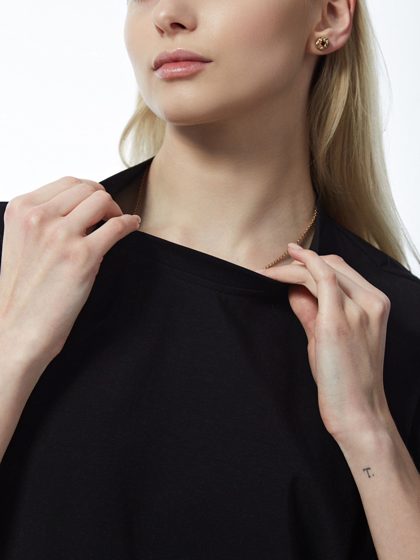 Футболка BAVNA модель 906-chor Футболка BAVNA модель 906-chor Фото