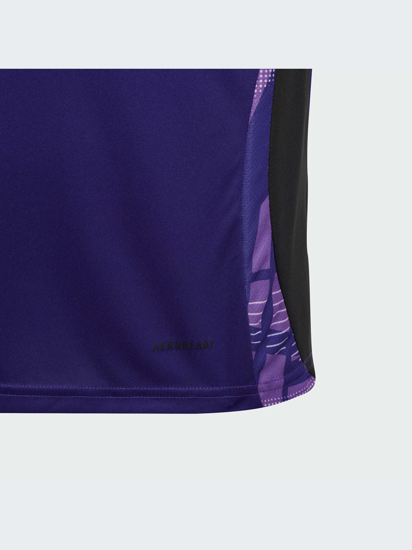 Футболка спортивная Adidas модель IP8244 Фото