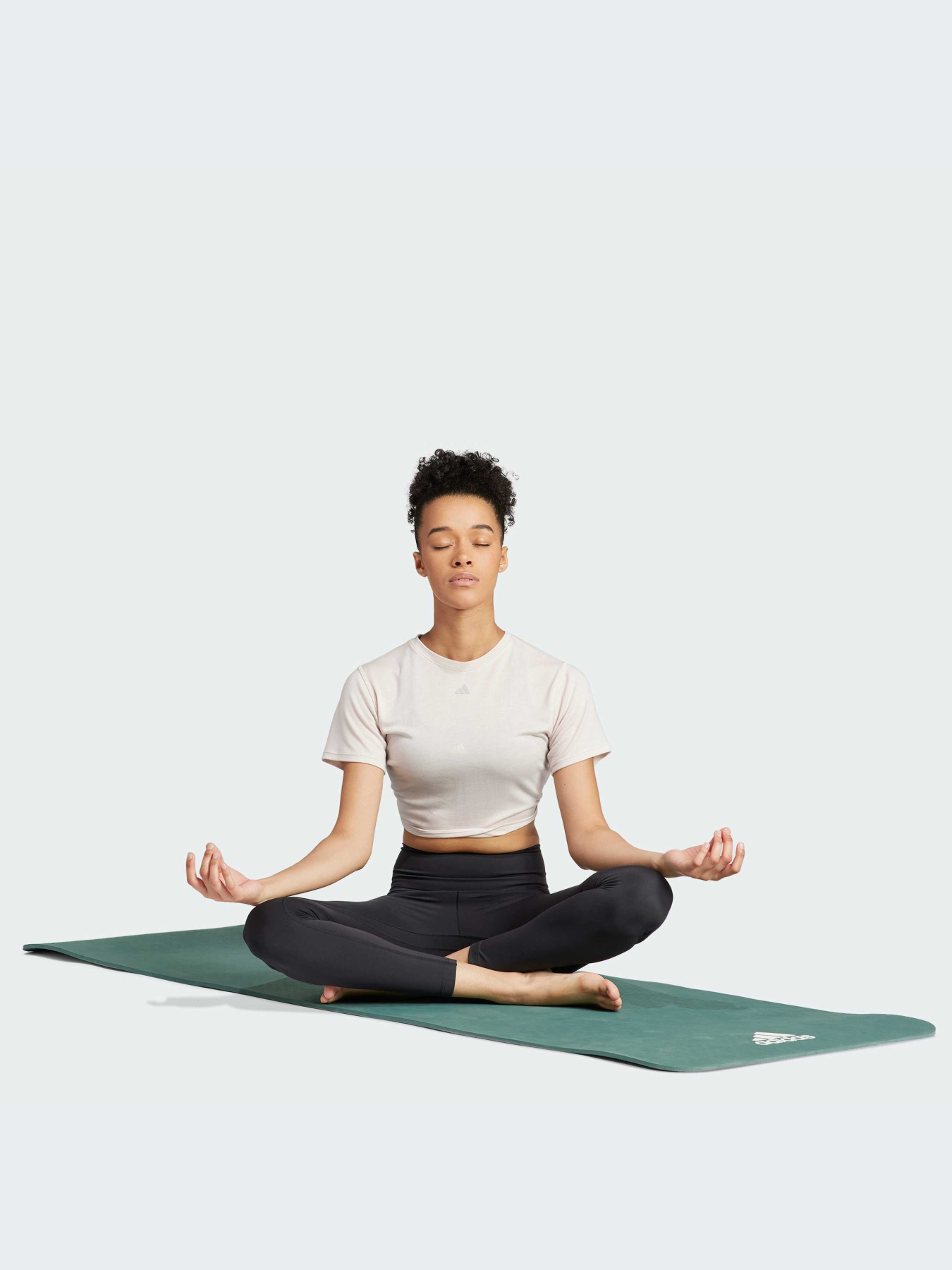 Спортивна футболка Adidas модель IS2965 Фото