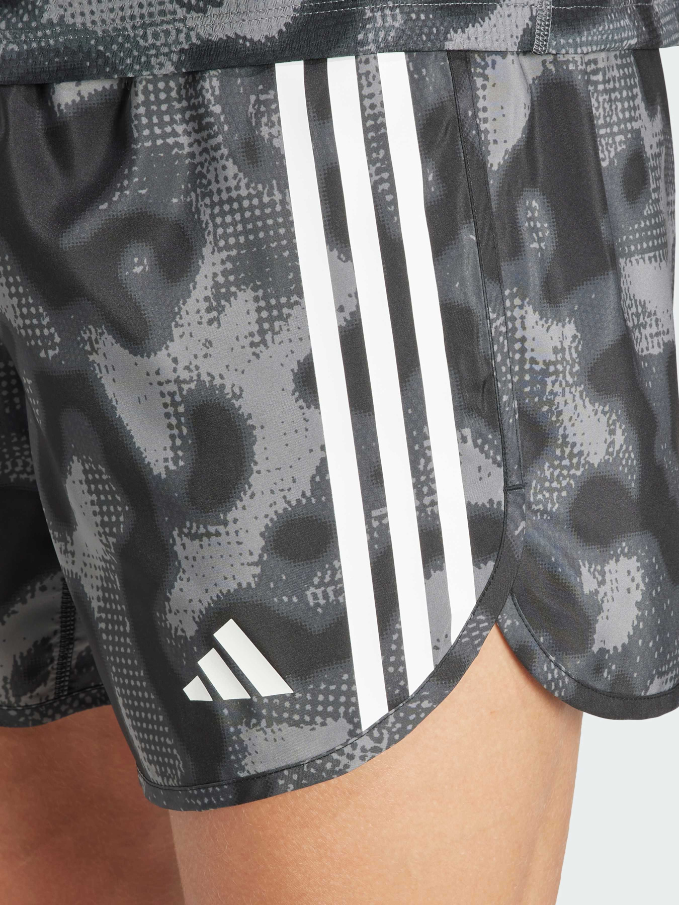 Шорты Adidas 3 Stripes модель IK4996 Фото