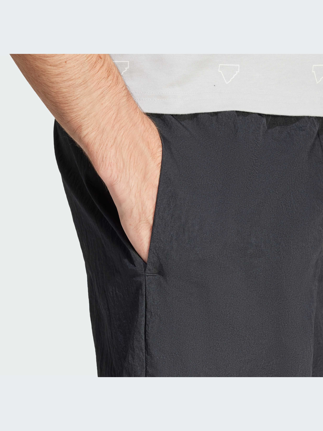 Повседневные шорты Adidas модель IN3705 Фото