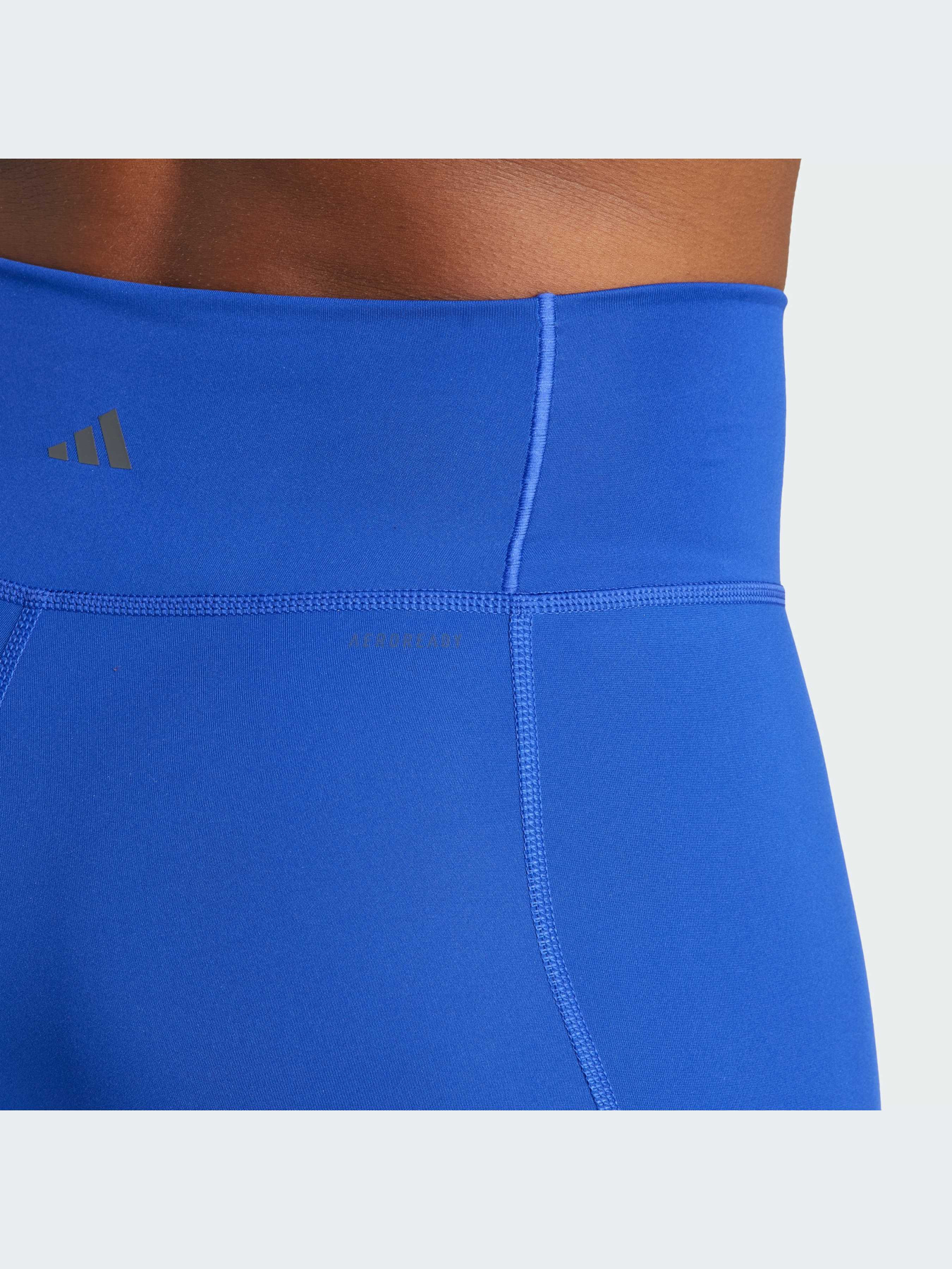 Спортивные леггинсы Adidas модель IT9091 Спортивные леггинсы Adidas модель IT9091 Фото