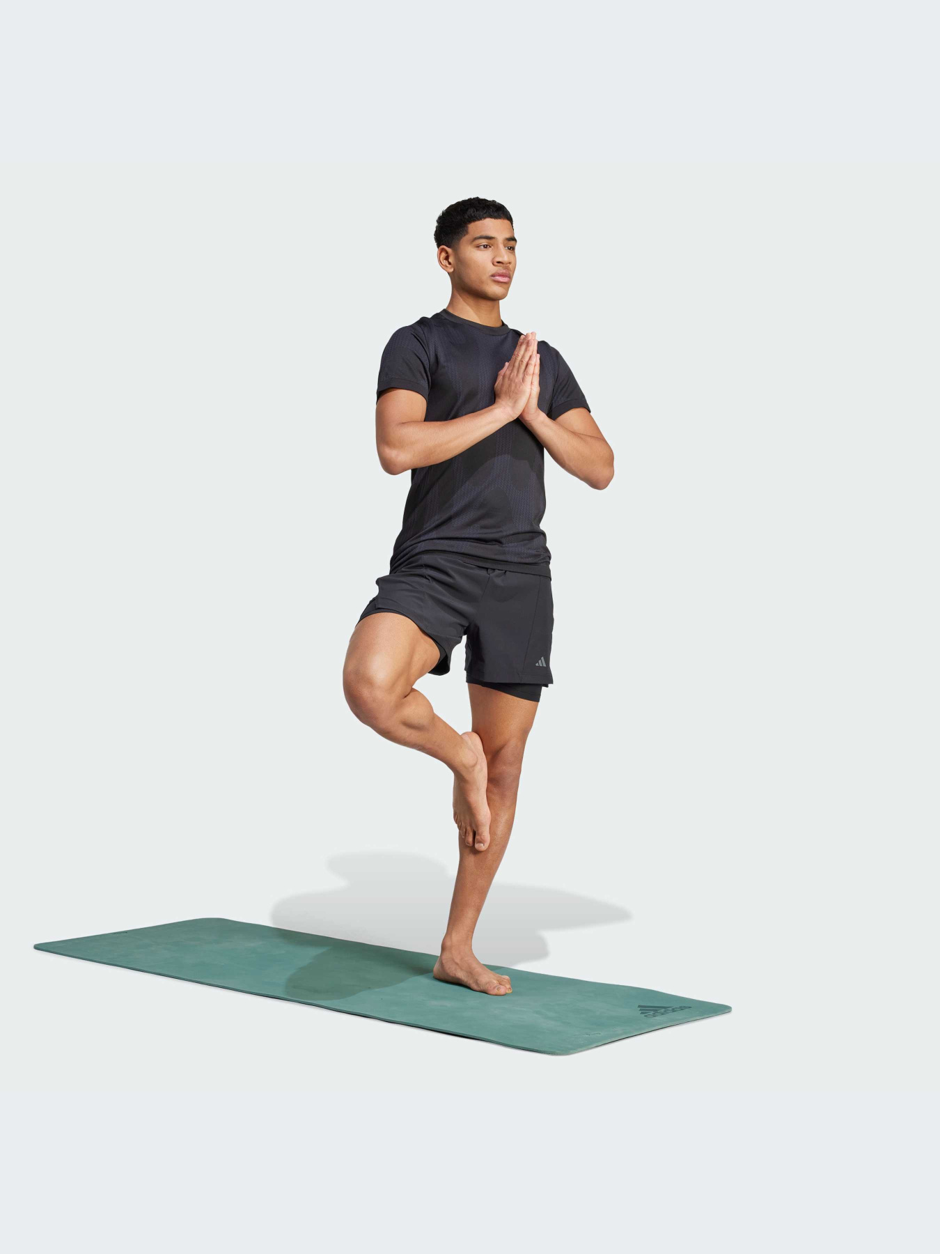 Шорты спортивные Adidas модель IL7142 Фото