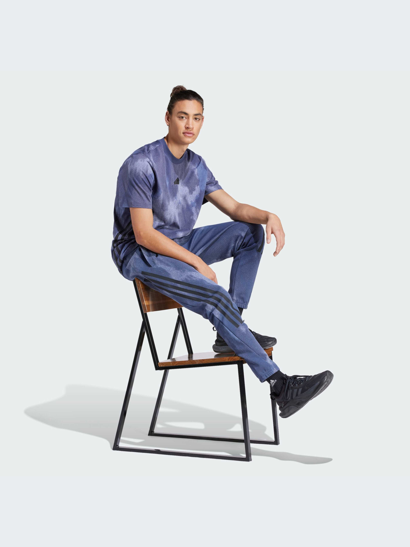 Джоггеры Adidas 3 Stripes модель IR9216 Фото