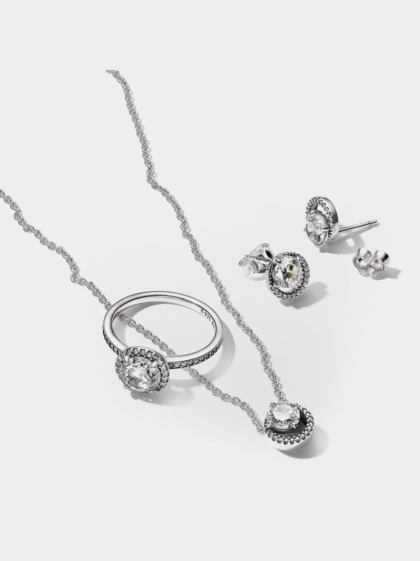 Серьги-гвоздики PANDORA модель 291248C01 Фото