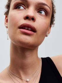 Серьги-гвоздики PANDORA модель 293154C01 Фото