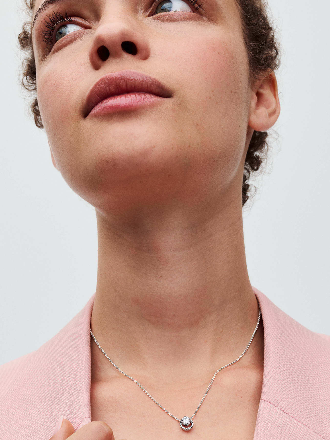 Колье PANDORA модель 391174C01 Фото