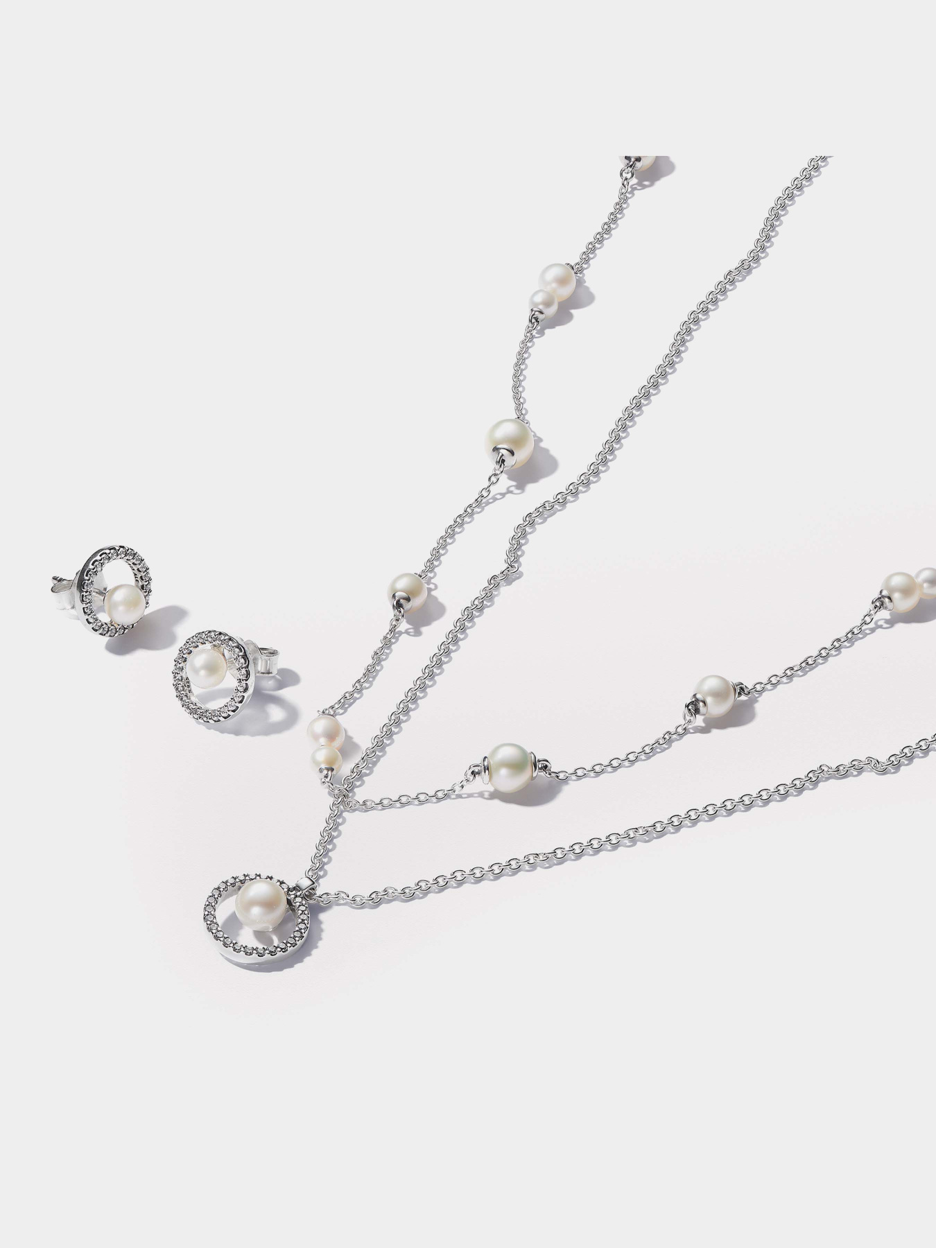 Колье PANDORA модель 393165C01 Фото