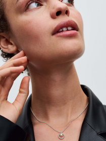 Колье PANDORA модель 393165C01 Фото