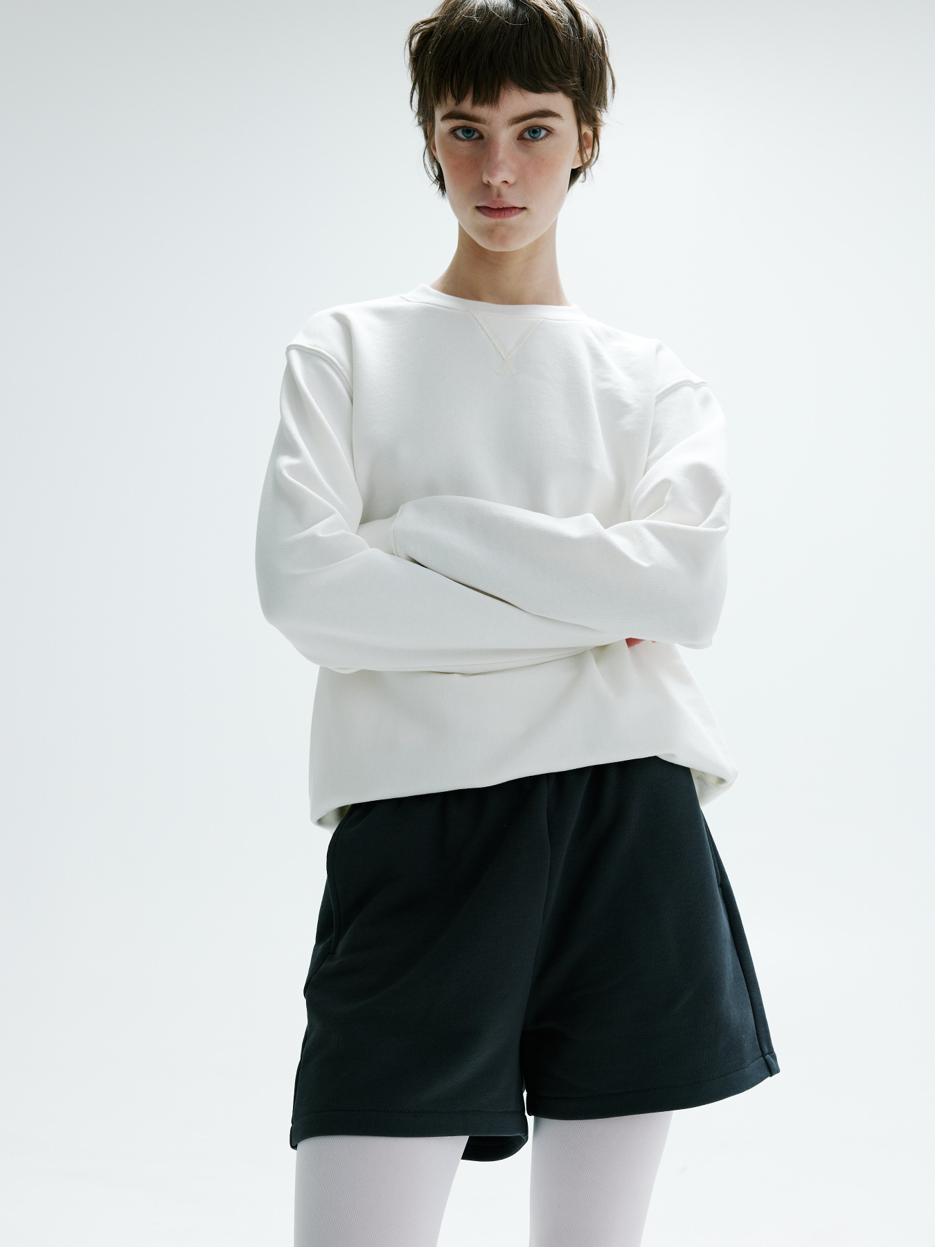 Свитшот Роза модель 231024_milk Фото