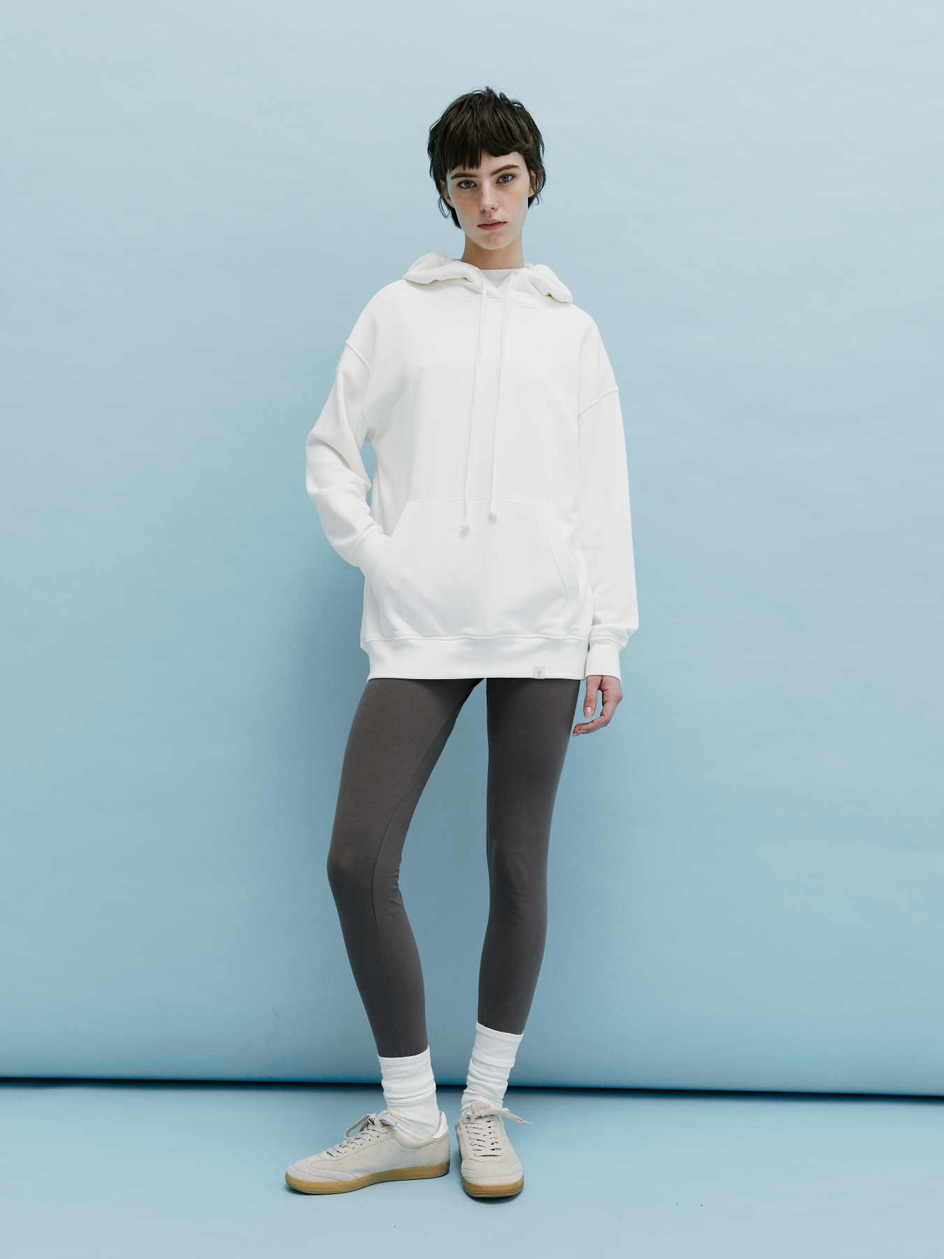 Худи Роза модель 231110_milk Худи Роза модель 231110_milk Фото