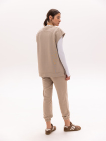 Жилет Роза модель 231205_beige Жилет Роза модель 231205_beige Фото