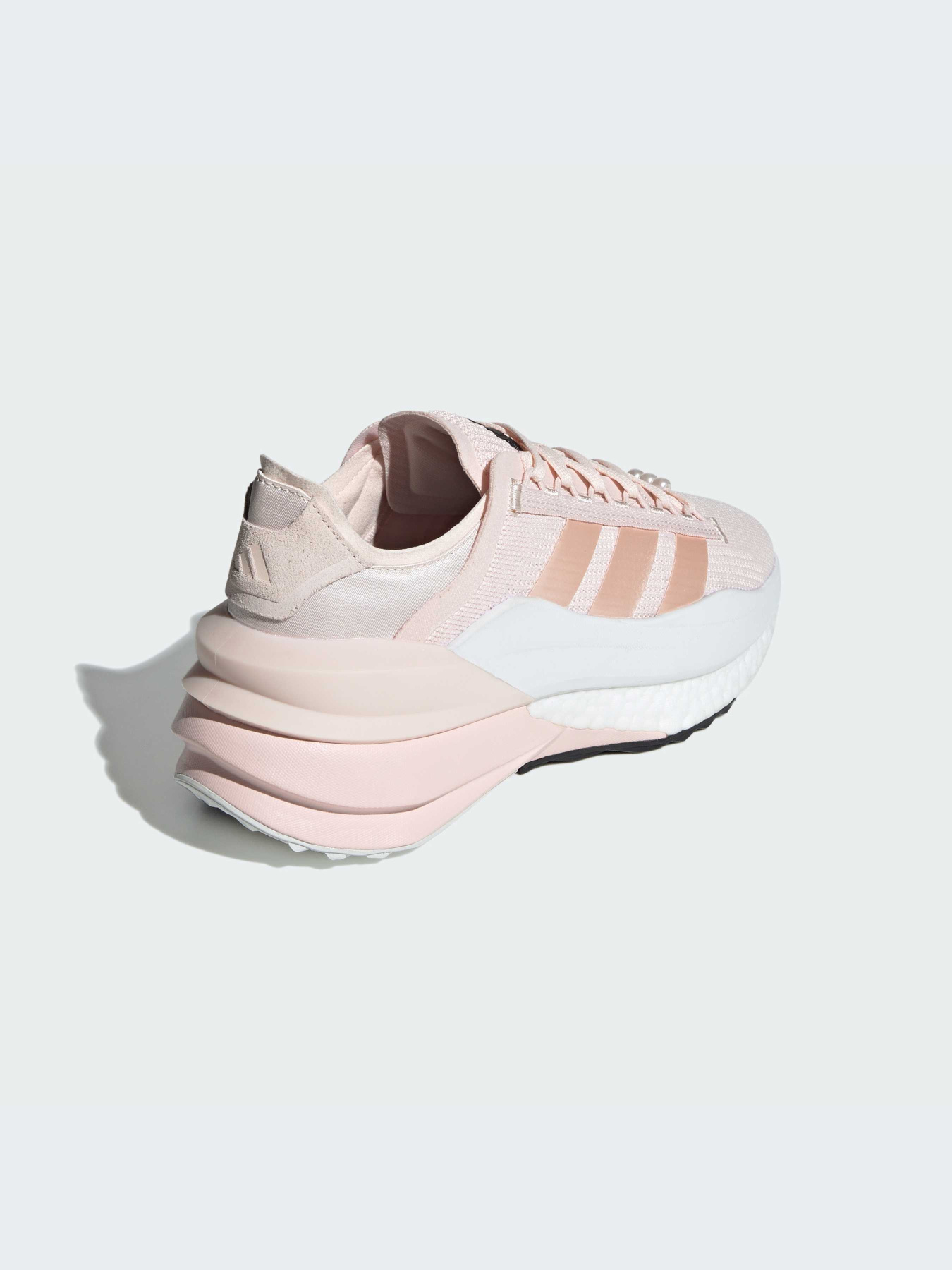 Кросівки Adidas AVRYN модель IG3620 Фото