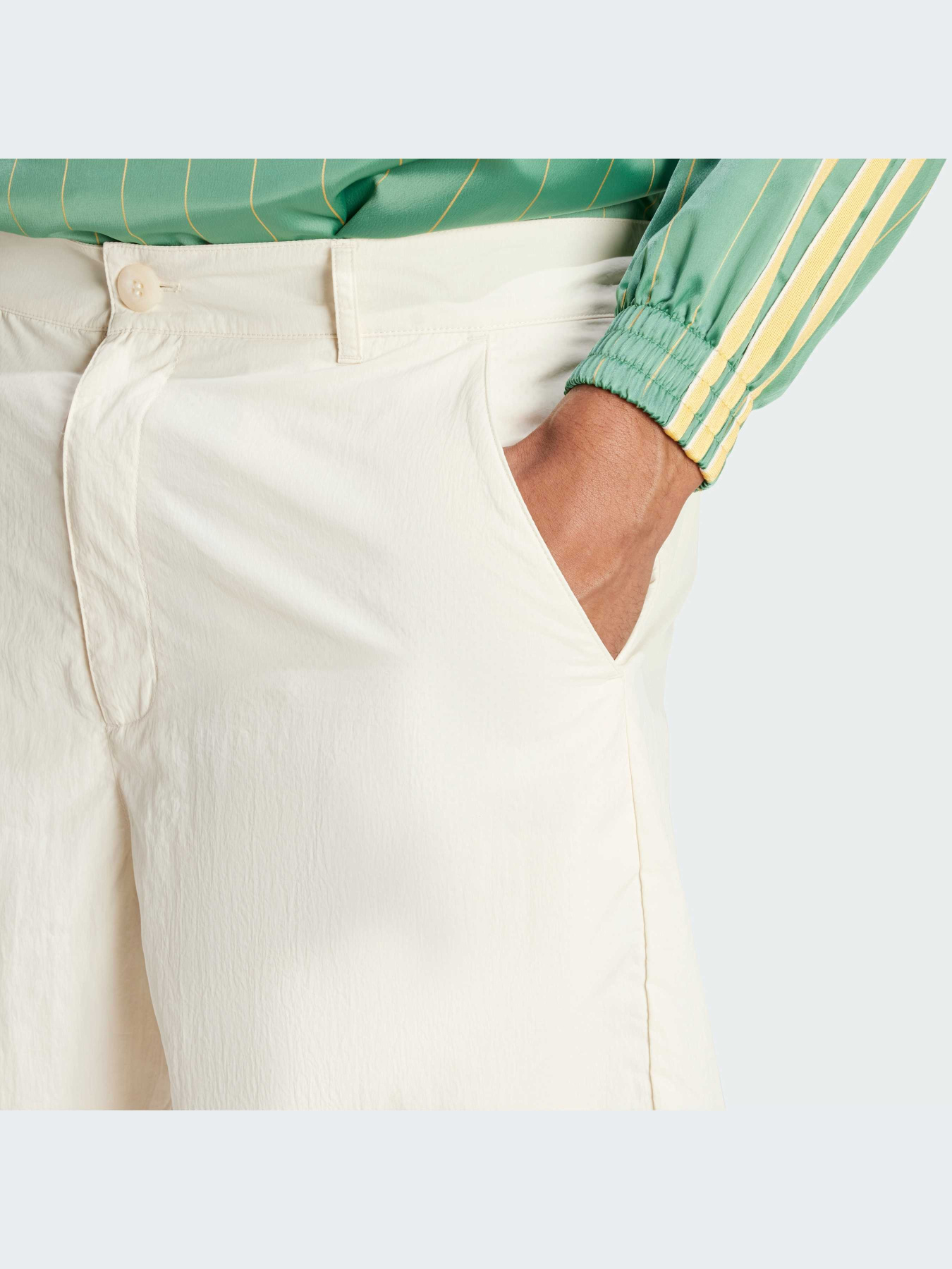 Повсякденні шорти Adidas модель IR9635 Фото